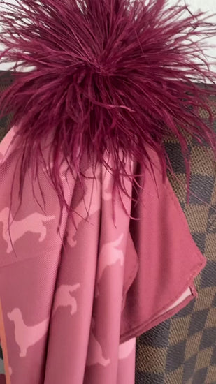 Video: Dackel Tuch Bordeaux – Stylingideen als Halstuch, Kopftuch und Taschenband im Herbst-Look | Drosselbart Design