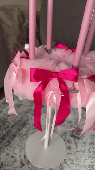 Pretty in Pink Adventskranz-Set mit Tüll und Schleifen in Bewegung – handgefertigt bei Drosselbart Design Bon
