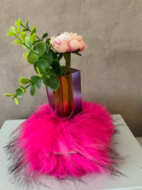 "Queen of pink "  Fashion Vogue Gänseei mit Glitzer auf einem Thron pink